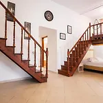 Villa Nikolaos *